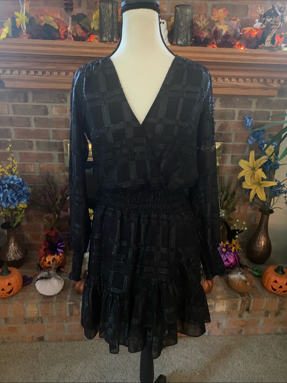 Michael Kors size XS black dress metallic threading